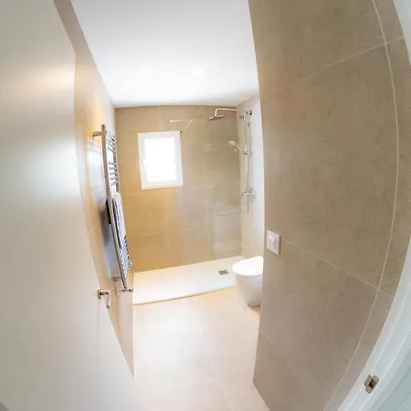 Vistas Y Terraza Panorámica Frente Al Mar En Denia, Rotas Apartamento *