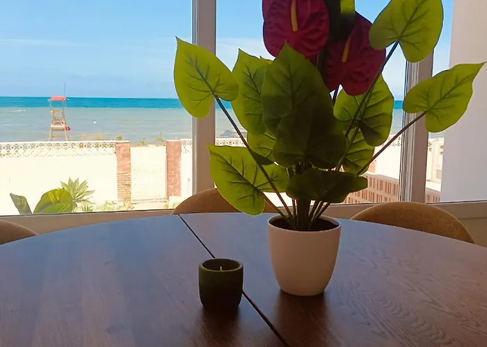 Vistas Y Terraza Panoramica Frente Al Mar En Denia, Rotas Апартаменты Дения